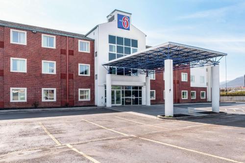 Motel 6 Newport TN - Hotel - Newport