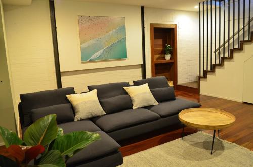 Luxury Three-Bedroom Apartment - Butter Factory Warehouse #6 image 10