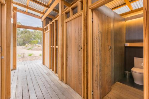 Vannas istaba, Bay of Fires Bush Retreat in Binalongbeja