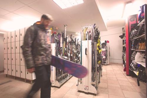 136177364 Ski Plaza Hotel & Wellness