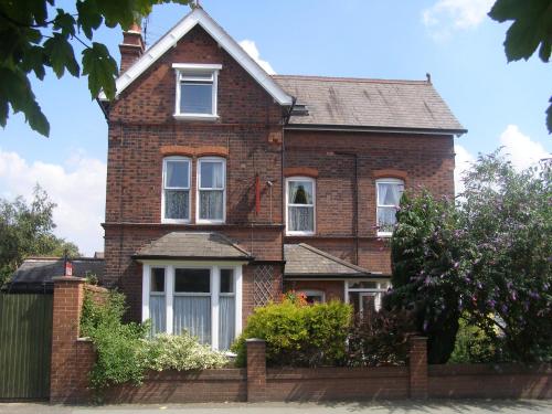 Anton Guest House B&B image