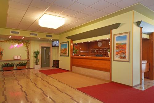 Előcsarnok, Hotel La Perla - Bike Hotel in Garda