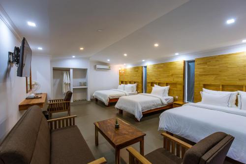 Guestroom, Sandy Clay Bungalows in Sihanoukville