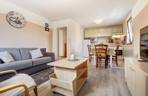  Apartment Gaia in Umag