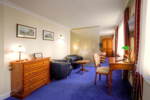Kurpark Hotel - image 14
