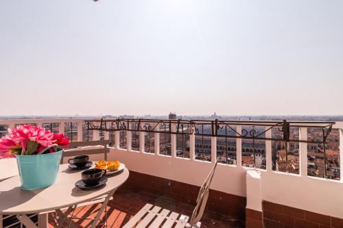 PADOVA TOWER 13TH FLOOR 2