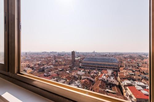 PADOVA TOWER 13TH FLOOR - image 12