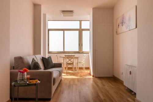 PADOVA TOWER 13TH FLOOR - image 9