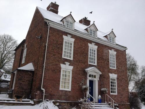 Calcutts House - image 2