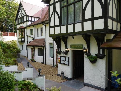 Craig-y-Dderwen Riverside Hotel - image 14