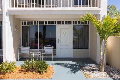 Instalaciones, TAMPA BAY, BEACH step away, WIFI, FREE PARKING,POOLS, JACUZZI in Ruskin (FL)