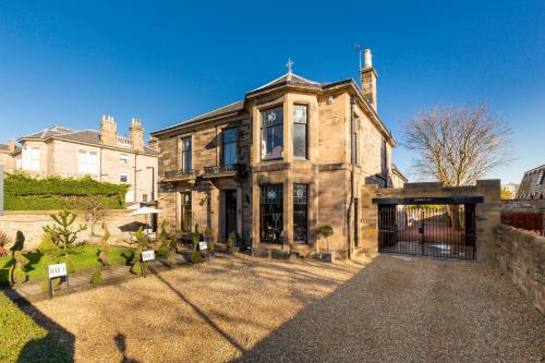 23 Mayfield - image 5
