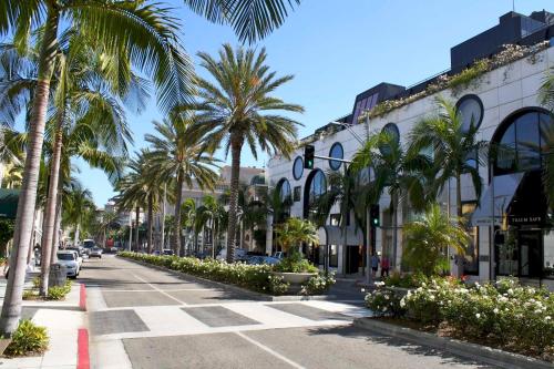 Luxury, Hollywood Walk of Fame