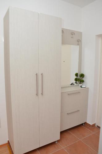 Apartment Kraljica - image 8