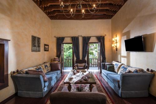 Lemuria Manor, Wine Dark Sea Villas