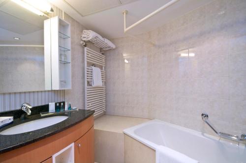 B-Aparthotels Ambiorix - image 3