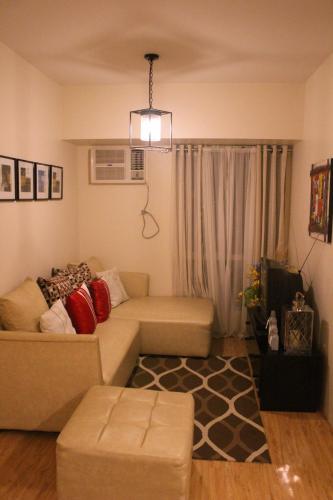 One- Bedroom Avida Cebu Tower 1 IT Park - Tap to explore photos