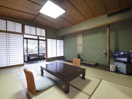 Japanese-Style Room with toilet and shared bathroom