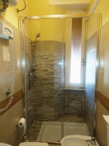 Giappone Inn Parking Hotel - image 11