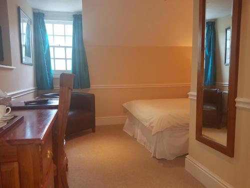 Superior Single Room image 2