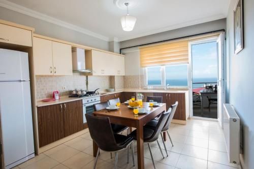 ห้องครัว, อันดาลูส เอลเลแกนต์ สวีท โฮเต็ล (Andalouse Elegant Suite Hotel) in แทรปซอน