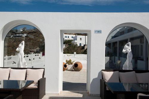 Zannis Hotel - image 7