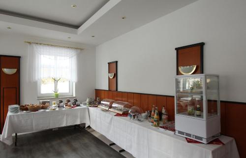 Ēdiens un dzērieni, Hotel & Restaurant am Rosenhugel in Grabfeld