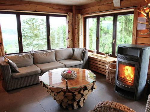 Luxurious Holiday Home in Stoumont with Pool Bar gîte à louer Basse-Bodeux