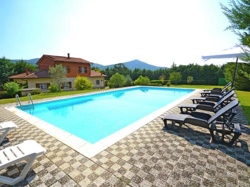 Splendid Holiday Home in Cortona with Private Swimming Pool - main image