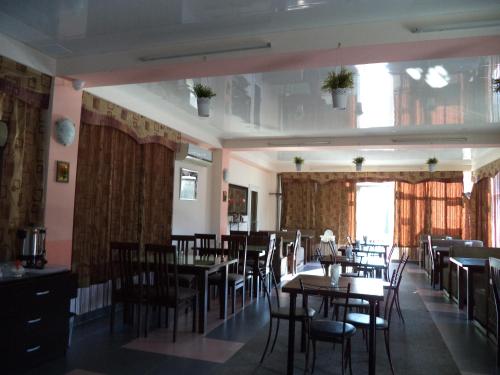 Almaz Hotel - image 7