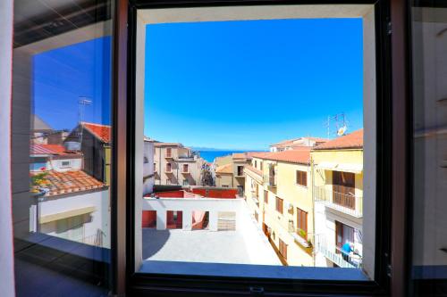 Cefalu in Blu