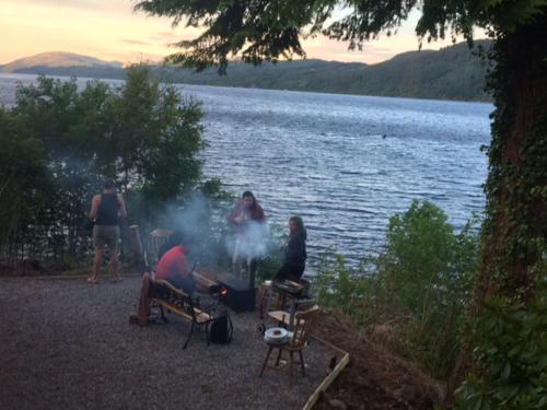 Loch Ness Lochside Hostel, Over 16s Only