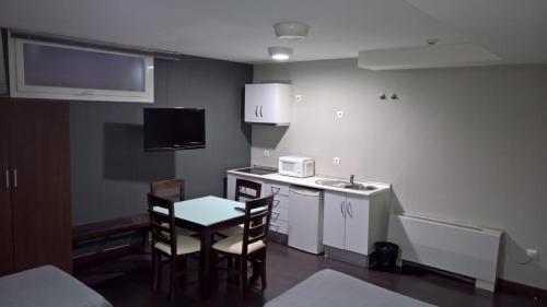 Apartamento SEMI-BAJO 4 camas individuales