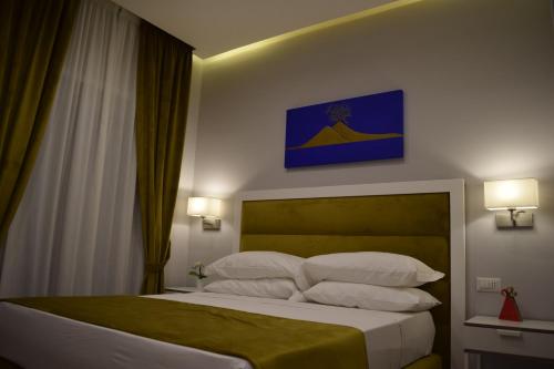 Gea suite Stop at Gea suite to discover the wonders of Naples. The property offers guests a range of services and amenities designed to provide comfort and convenience. Free Wi-Fi in all rooms, daily housekeepi