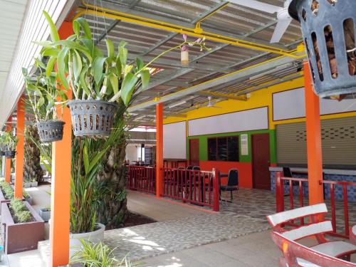 Restaurant, Palm Kaew Resort Krabi near Tiger Cave Temple (Wat Tham Suea)