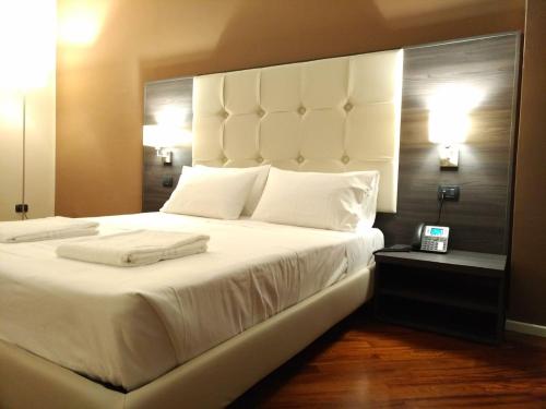 Brain Rooms & Suite - main image