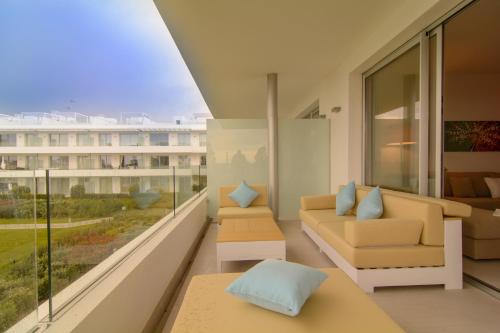 Erkély/terasz, Belaire 4 bedroom apartment in Bel-Air