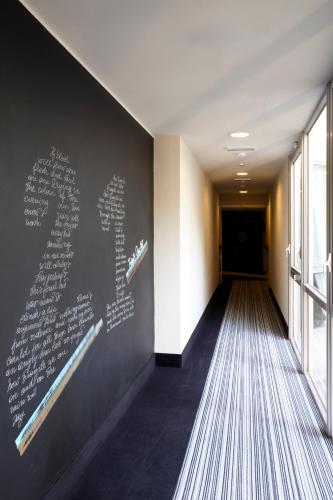 Twentyone Hotel - image 13