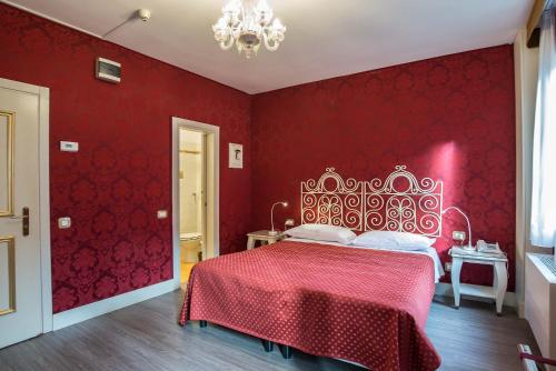 Hotel La Fenice et Des Artistes - image 13