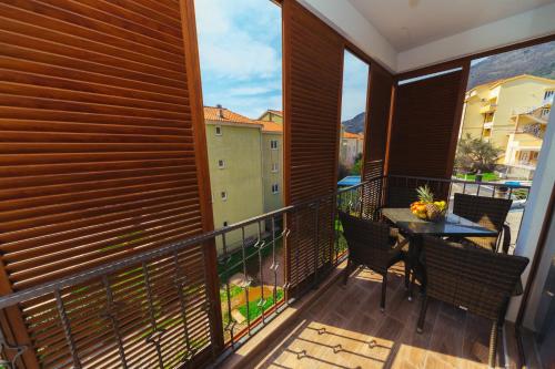 Opium Mar Apartments - image 6