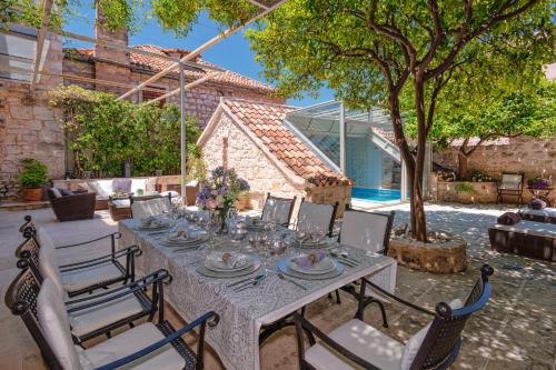 Heraclea House - image 7