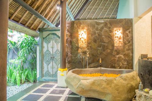 The Manipura Luxury Estate and Spa Up to 18 person, fully serviced