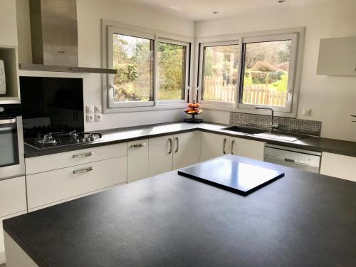 Kitchen, Gite du bout du monde in Landevennec