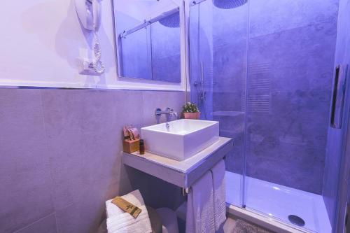 Colonna Luxury Suites - image 12