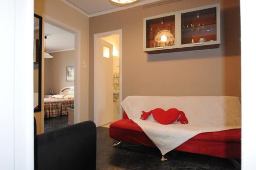  Kinetta Apartments, Pension in Kalamos