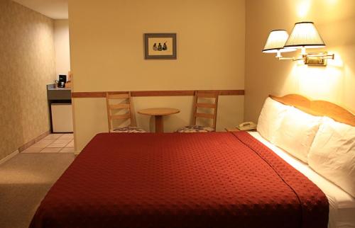 บริการและสิ่งอำนวยความสะดวก, Cariboo Lodge in คลินตัน บีซี