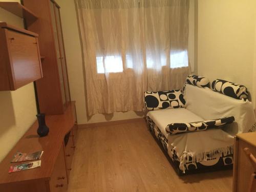 Guestroom, Beautiful apartment in Santa Coloma de Gramenet
