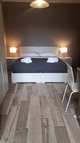1 queen bed