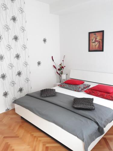 Rooms Miletic near the Palace, Split