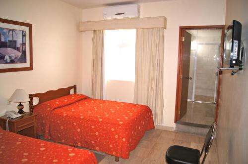 2 double beds